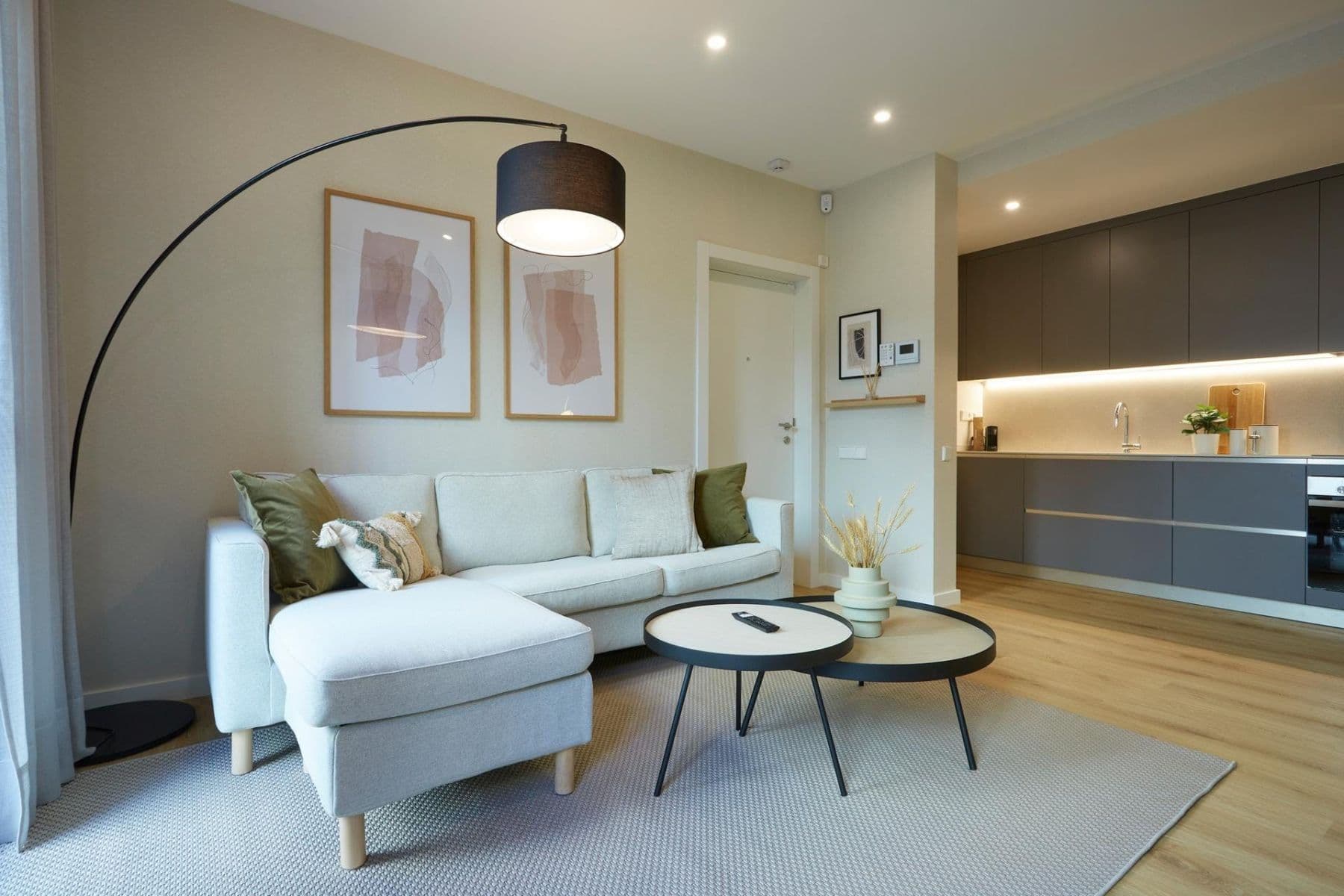 Prenájom bytu 2-izbový 80 m², Pitterova, Praha, Praha Prenájom bytu 2-izbový 80 m², Pitterova, Praha, Praha