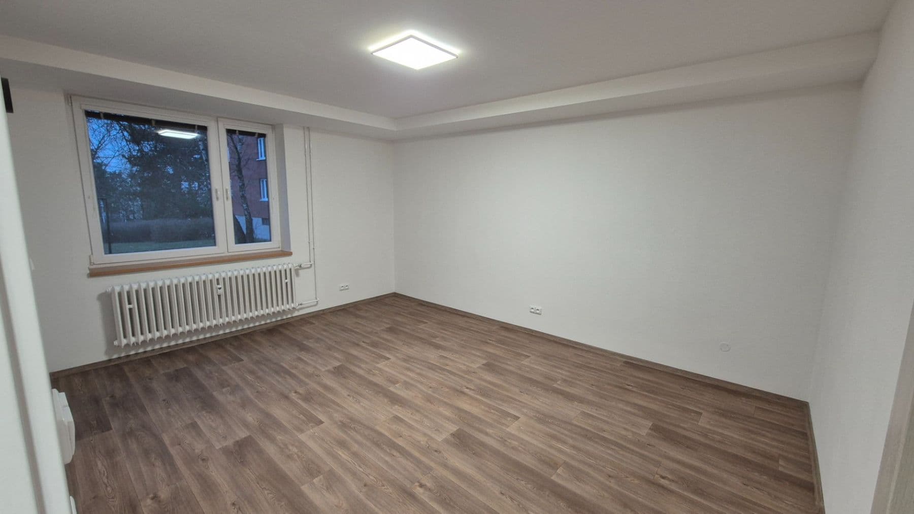 Prenájom bytu 1-izbový 30 m², Brožíkova, Brno, Jihomoravský kraj Prenájom bytu 1-izbový 30 m², Brožíkova, Brno, Jihomoravský kraj