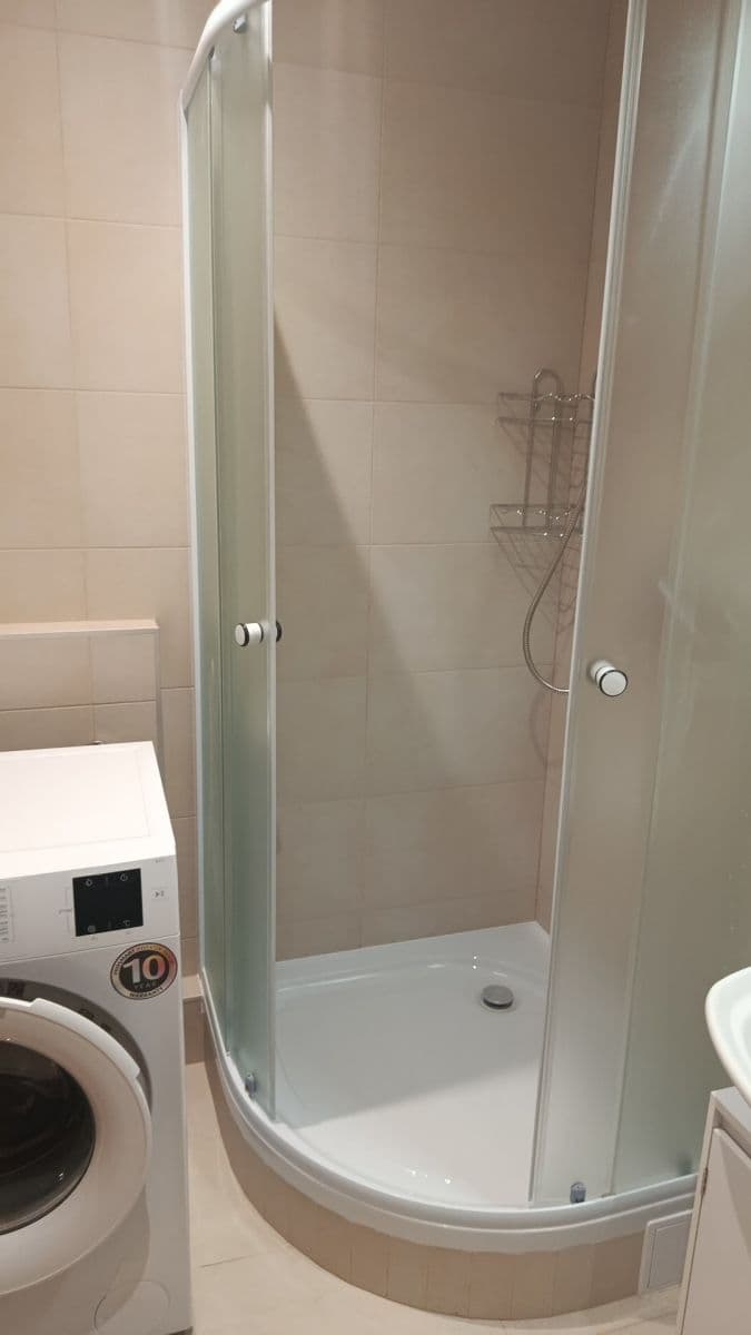 Prenájom bytu 3-izbový 78 m², Kemi, Liptovský Mikuláš, Žilinský kraj Prenájom bytu 3-izbový 78 m², Kemi, Liptovský Mikuláš, Žilinský kraj