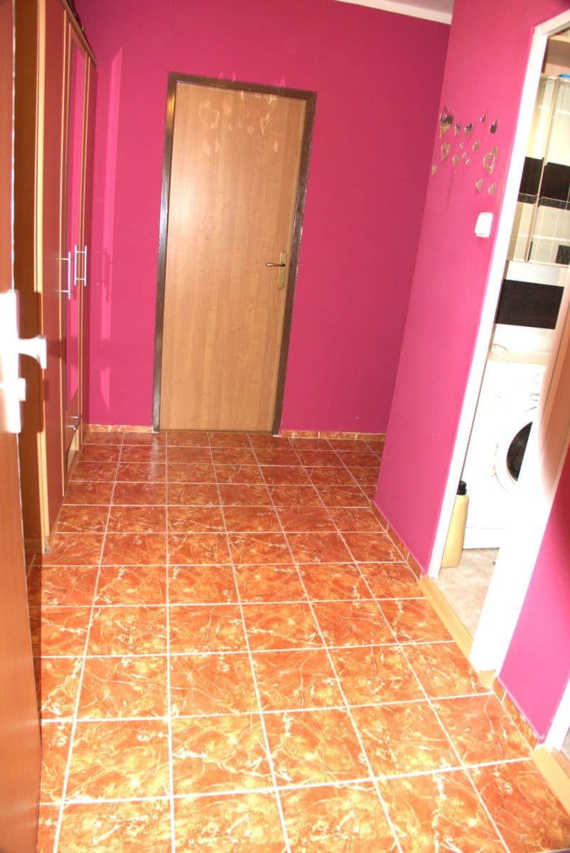 Predaj bytu 2-izbový 39 m², Zálesí, Praha, Praha Predaj bytu 2-izbový 39 m², Zálesí, Praha, Praha