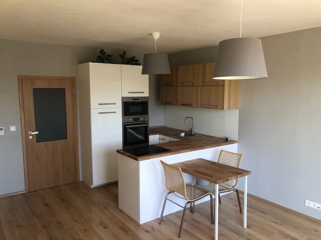 Predaj bytu 2-izbový 60 m², V Hliníkách, Chrudim, Pardubický kraj Predaj bytu 2-izbový 60 m², V Hliníkách, Chrudim, Pardubický kraj