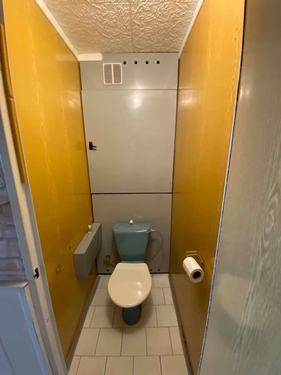 Predaj bytu 4-izbový 84 m², Kosmonautů, Jindřichův Hradec, Jihočeský kraj Predaj bytu 4-izbový 84 m², Kosmonautů, Jindřichův Hradec, Jihočeský kraj