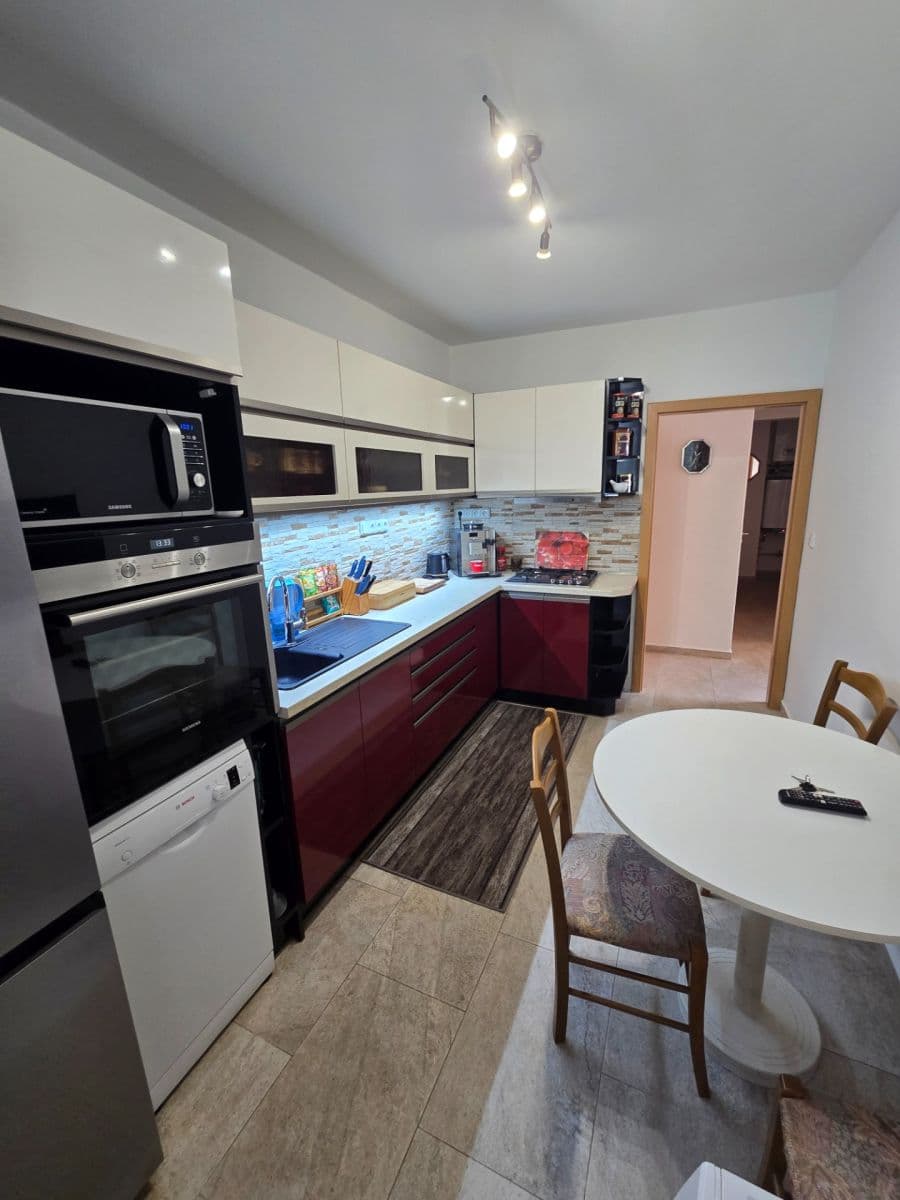 Prenájom bytu 2-izbový 64 m², Kárníkova, Brno, Jihomoravský kraj Prenájom bytu 2-izbový 64 m², Kárníkova, Brno, Jihomoravský kraj
