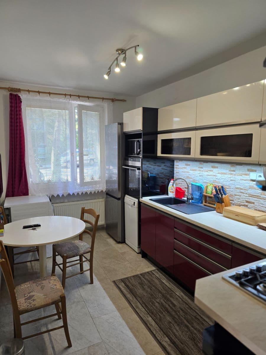 Prenájom bytu 2-izbový 64 m², Kárníkova, Brno, Jihomoravský kraj Prenájom bytu 2-izbový 64 m², Kárníkova, Brno, Jihomoravský kraj