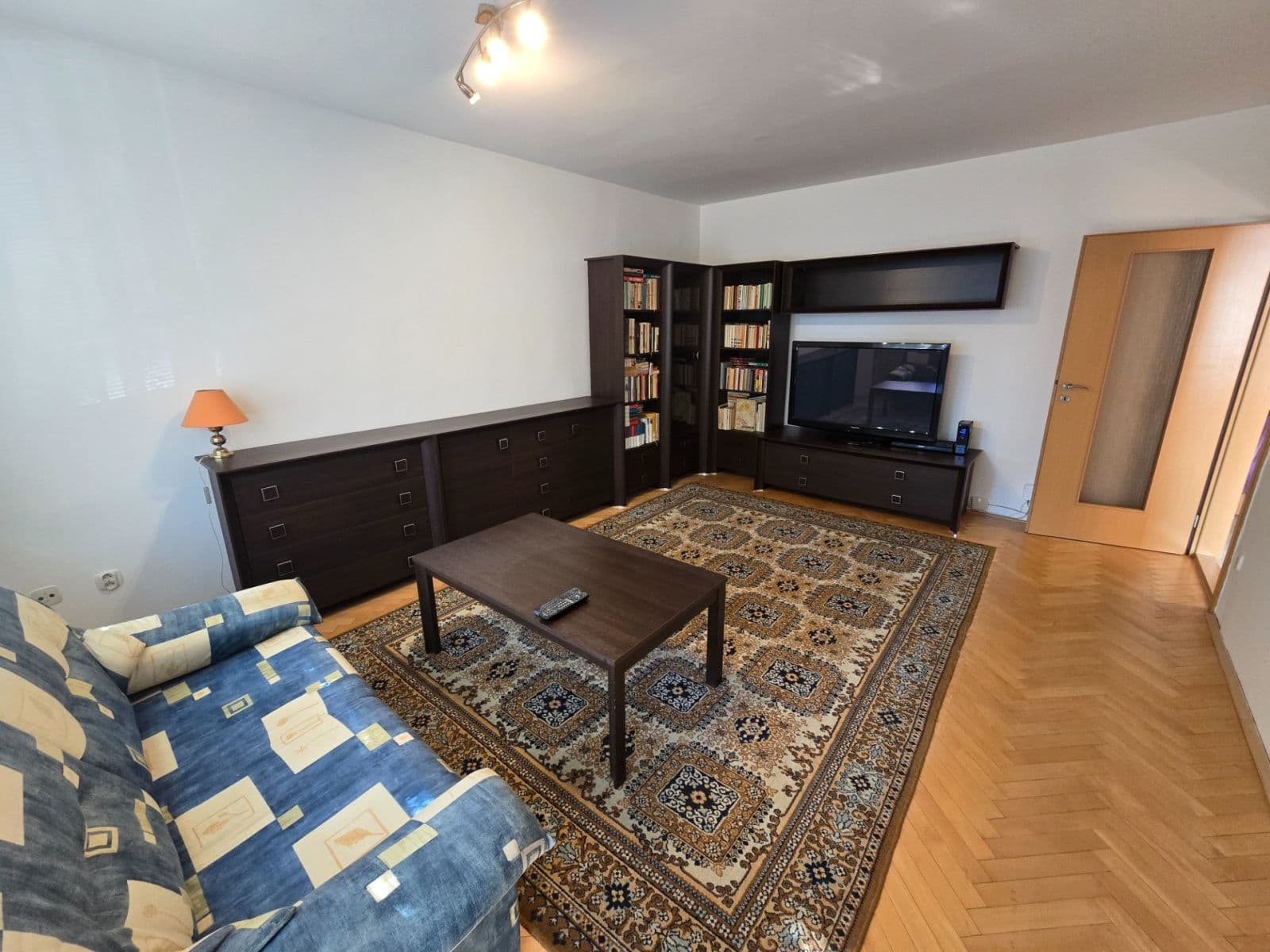 Prenájom bytu 2-izbový 64 m², Kárníkova, Brno, Jihomoravský kraj Prenájom bytu 2-izbový 64 m², Kárníkova, Brno, Jihomoravský kraj