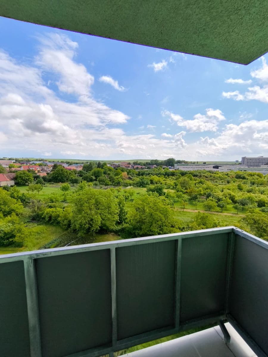 Prenájom bytu Garsoniéra 20 m², Pri kaštieli, Holíč, Trnavský kraj Prenájom bytu Garsoniéra 20 m², Pri kaštieli, Holíč, Trnavský kraj