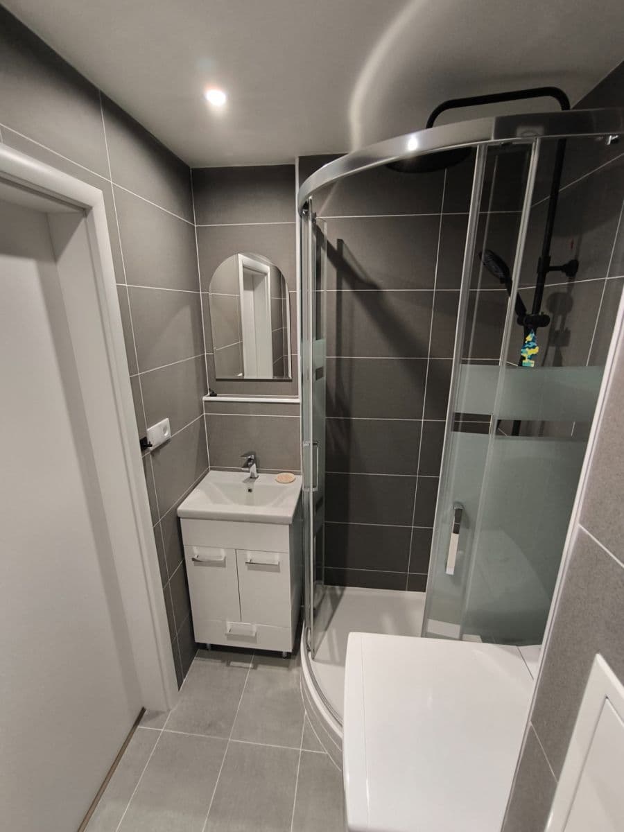 Prenájom bytu Garsoniéra 20 m², Pri kaštieli, Holíč, Trnavský kraj Prenájom bytu Garsoniéra 20 m², Pri kaštieli, Holíč, Trnavský kraj