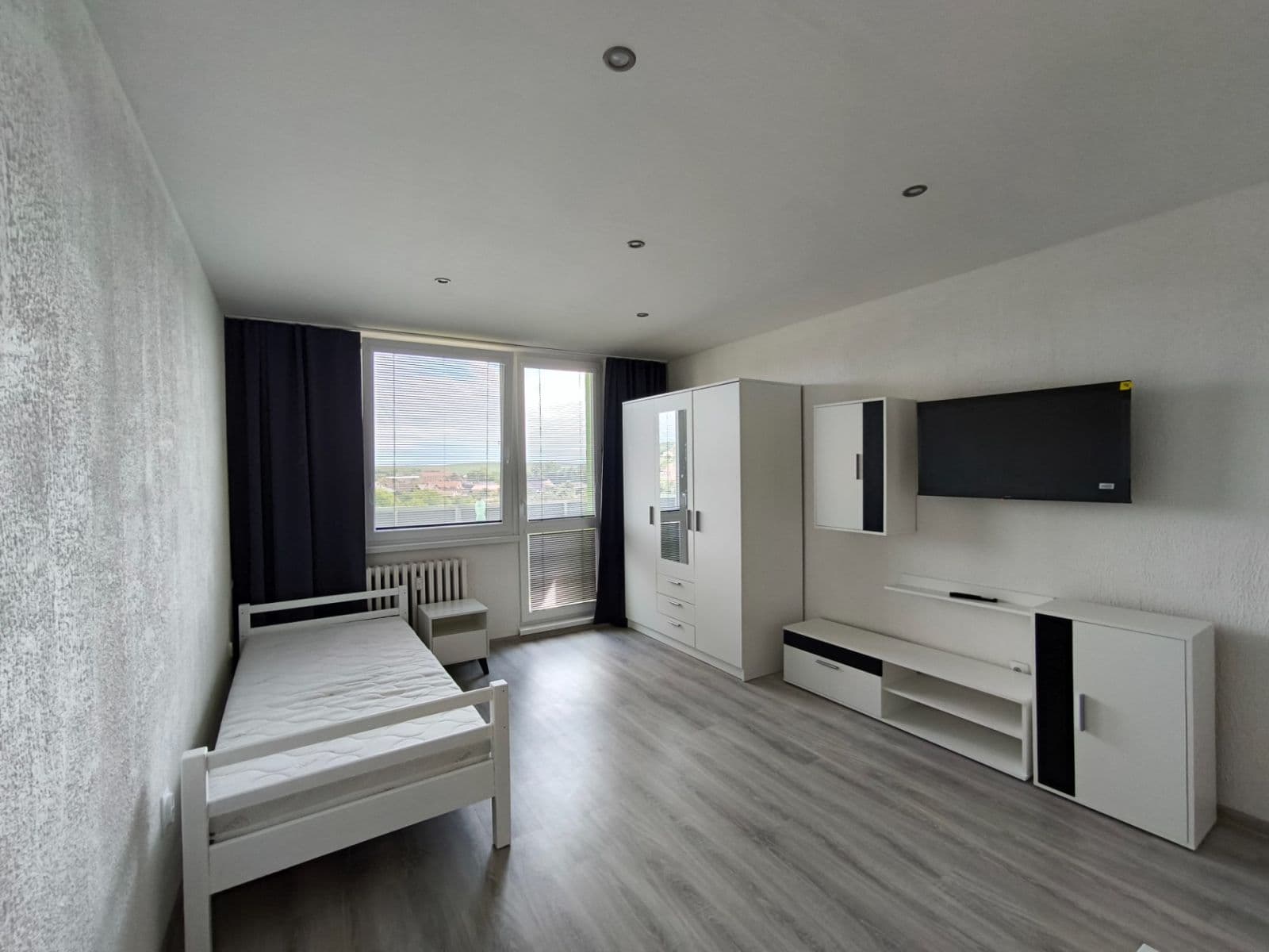 Prenájom bytu Garsoniéra 20 m², Pri kaštieli, Holíč, Trnavský kraj Prenájom bytu Garsoniéra 20 m², Pri kaštieli, Holíč, Trnavský kraj