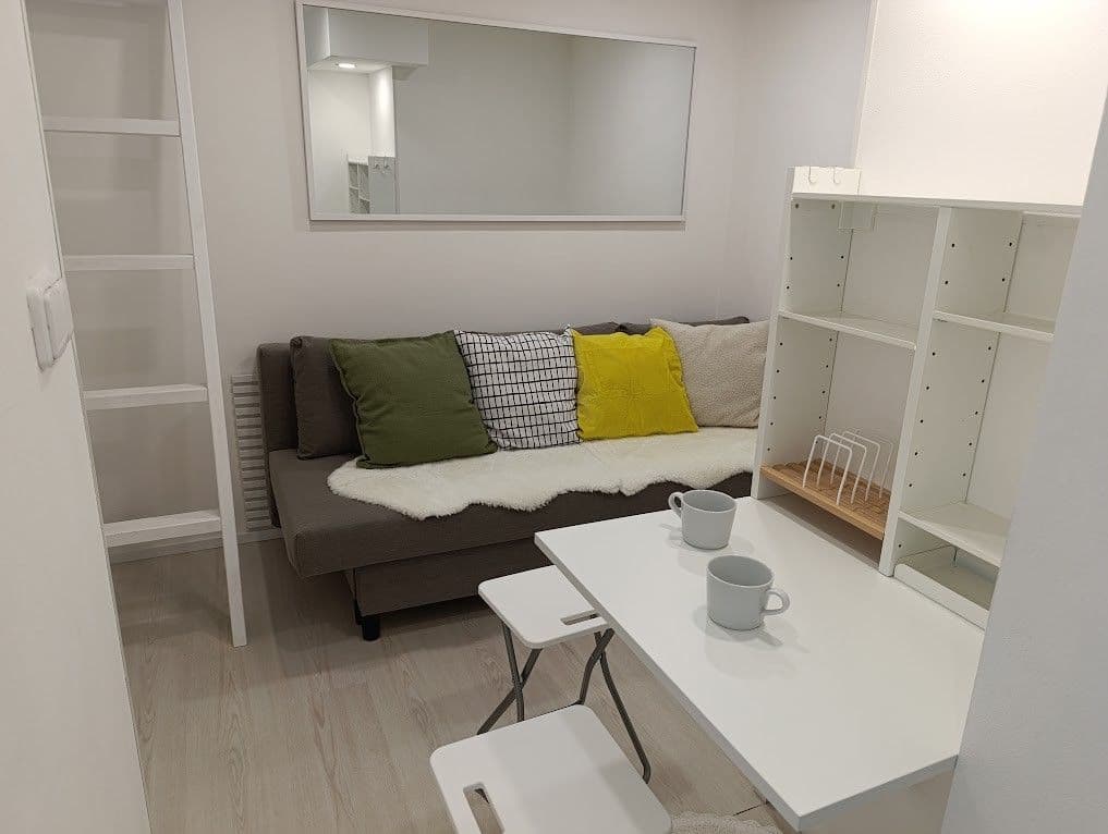 Prenájom bytu 1-izbový 16 m², Benátská, Praha, Praha Prenájom bytu 1-izbový 16 m², Benátská, Praha, Praha
