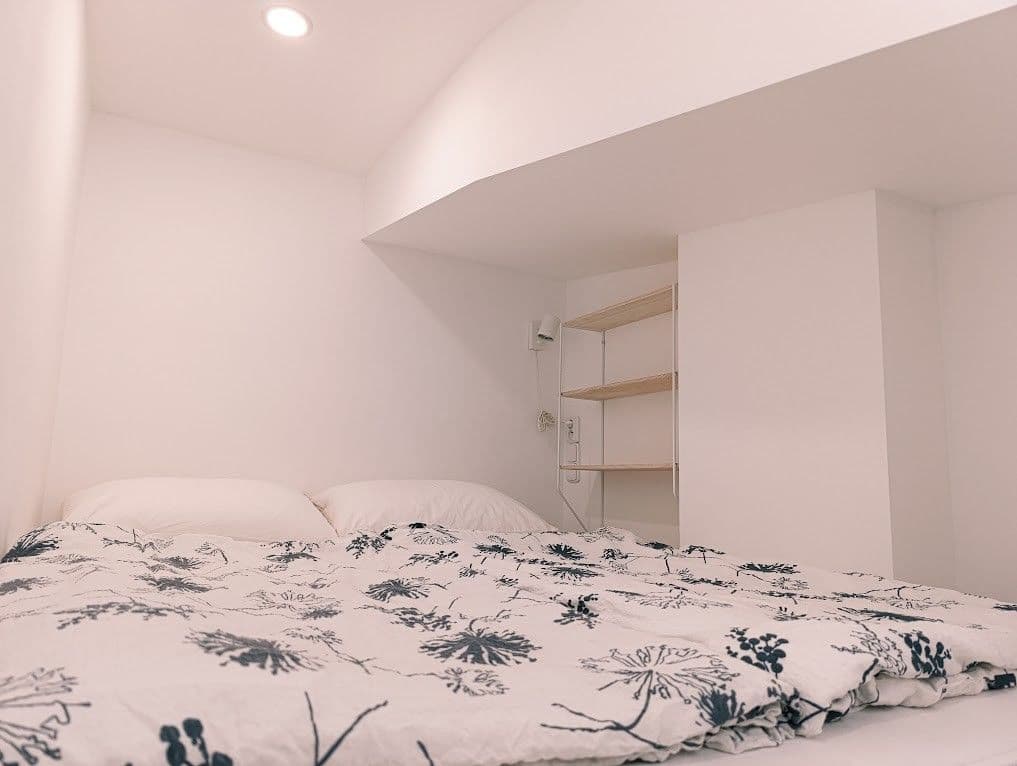 Prenájom bytu 1-izbový 16 m², Benátská, Praha, Praha Prenájom bytu 1-izbový 16 m², Benátská, Praha, Praha