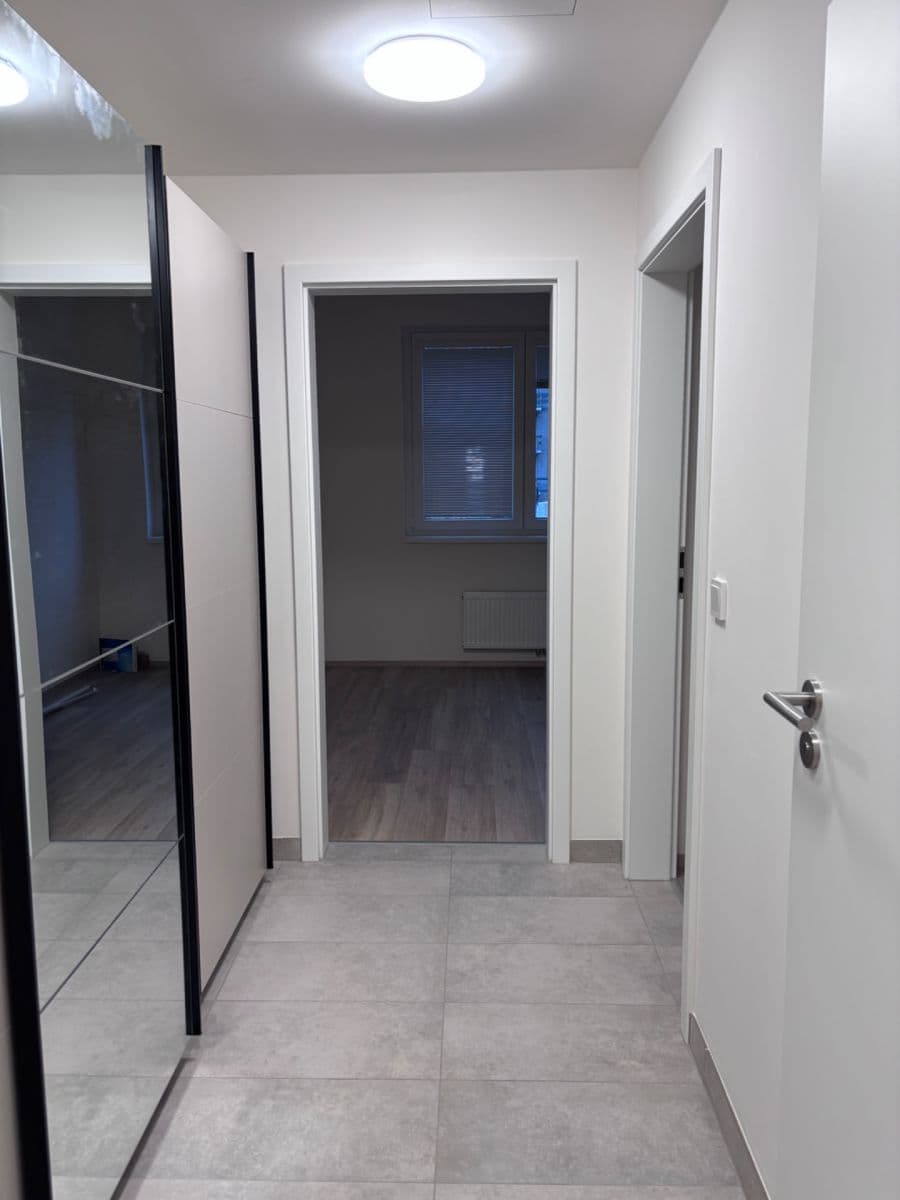Prenájom bytu 2-izbový 40 m², Arnošta Staňka, Praha, Praha Prenájom bytu 2-izbový 40 m², Arnošta Staňka, Praha, Praha