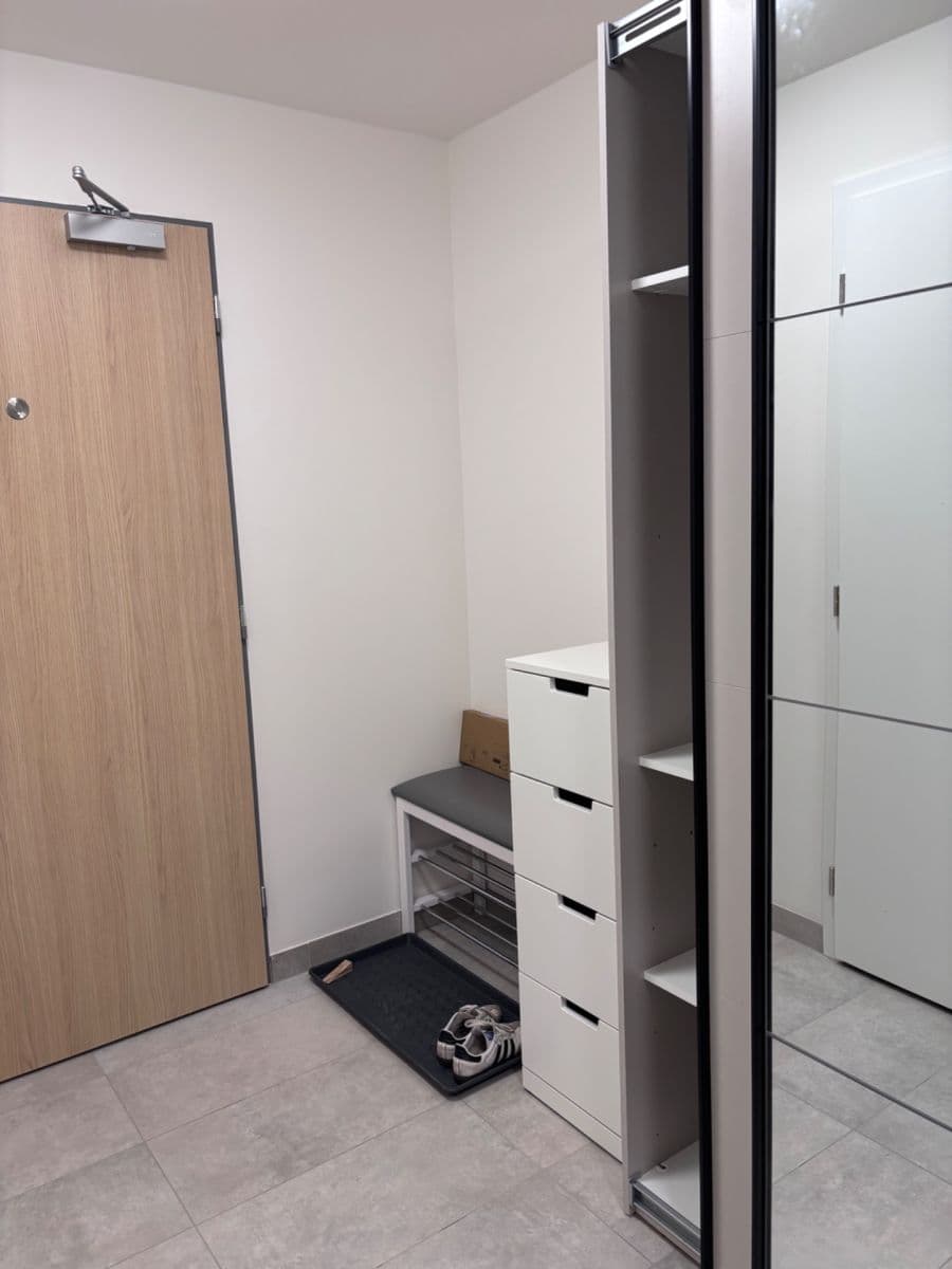 Prenájom bytu 2-izbový 40 m², Arnošta Staňka, Praha, Praha Prenájom bytu 2-izbový 40 m², Arnošta Staňka, Praha, Praha