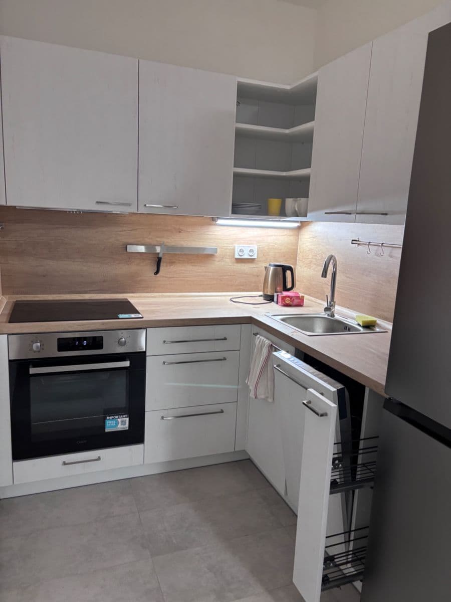 Prenájom bytu 2-izbový 40 m², Arnošta Staňka, Praha, Praha Prenájom bytu 2-izbový 40 m², Arnošta Staňka, Praha, Praha