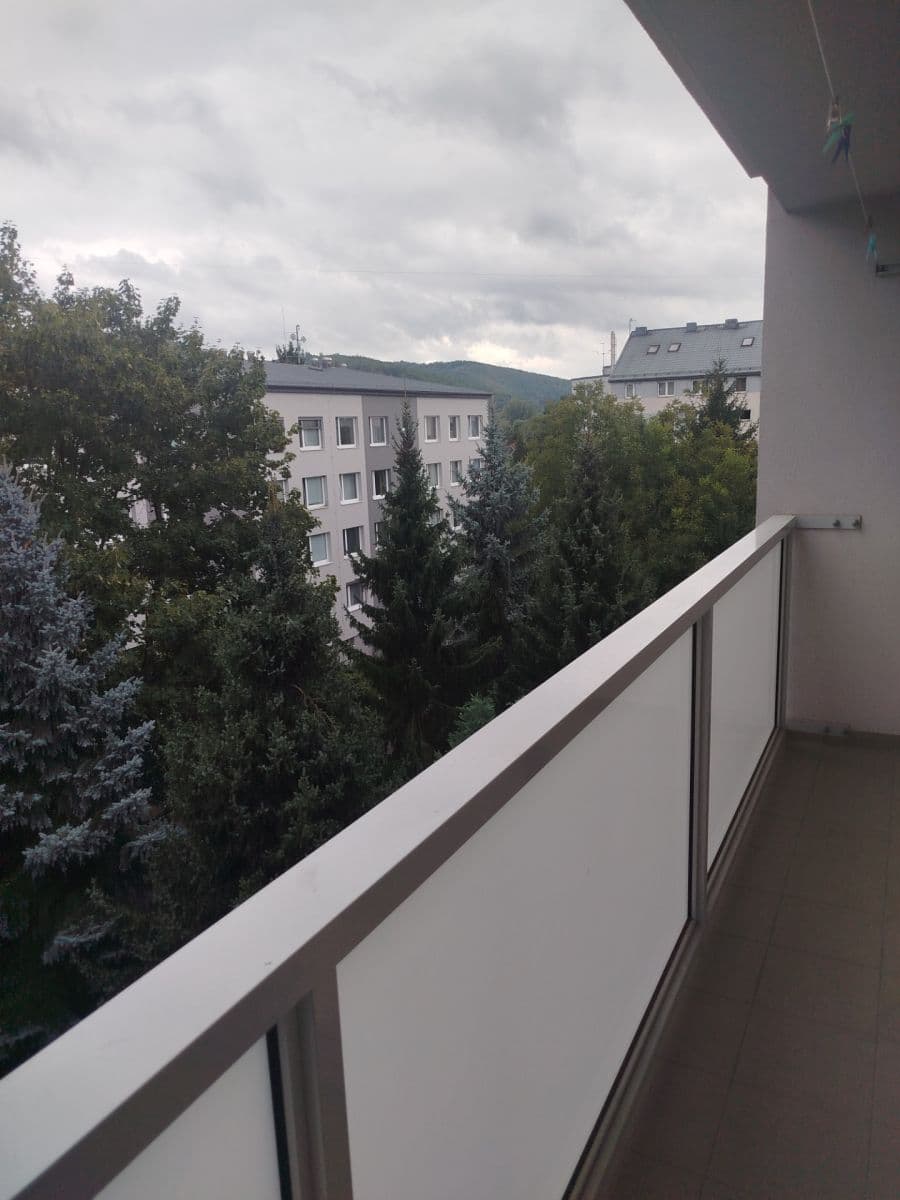 Predaj bytu 4-izbový 88 m², Za Parkem, Dobřichovice, Středočeský kraj Predaj bytu 4-izbový 88 m², Za Parkem, Dobřichovice, Středočeský kraj