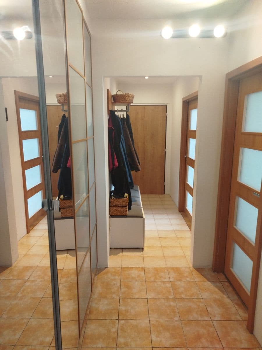 Predaj bytu 4-izbový 88 m², Za Parkem, Dobřichovice, Středočeský kraj Predaj bytu 4-izbový 88 m², Za Parkem, Dobřichovice, Středočeský kraj