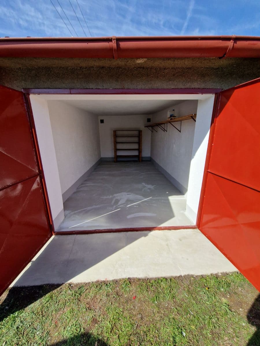Prenájom garáže 21 m², Budovatelská, Františkovy Lázně, Karlovarský kraj Prenájom garáže 21 m², Budovatelská, Františkovy Lázně, Karlovarský kraj