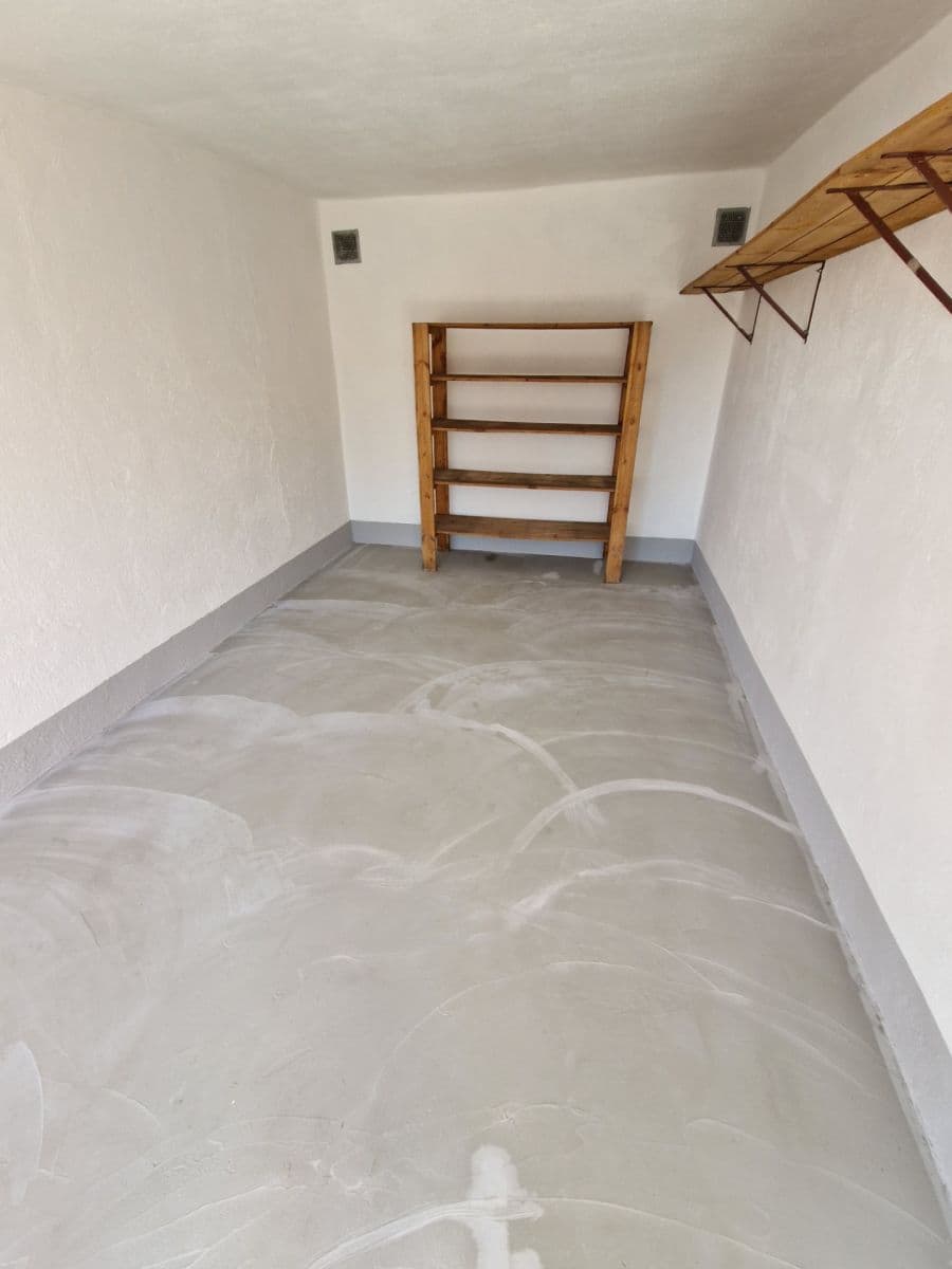 Prenájom garáže 21 m², Budovatelská, Františkovy Lázně, Karlovarský kraj Prenájom garáže 21 m², Budovatelská, Františkovy Lázně, Karlovarský kraj