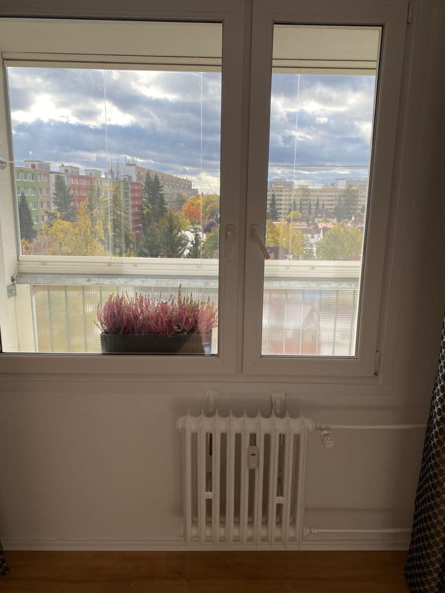 Prenájom bytu 2-izbový 39 m², Lovosická, Praha, Praha Prenájom bytu 2-izbový 39 m², Lovosická, Praha, Praha