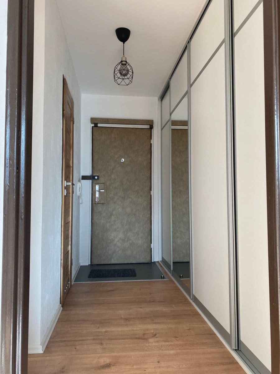 Prenájom bytu 2-izbový 39 m², Lovosická, Praha, Praha Prenájom bytu 2-izbový 39 m², Lovosická, Praha, Praha