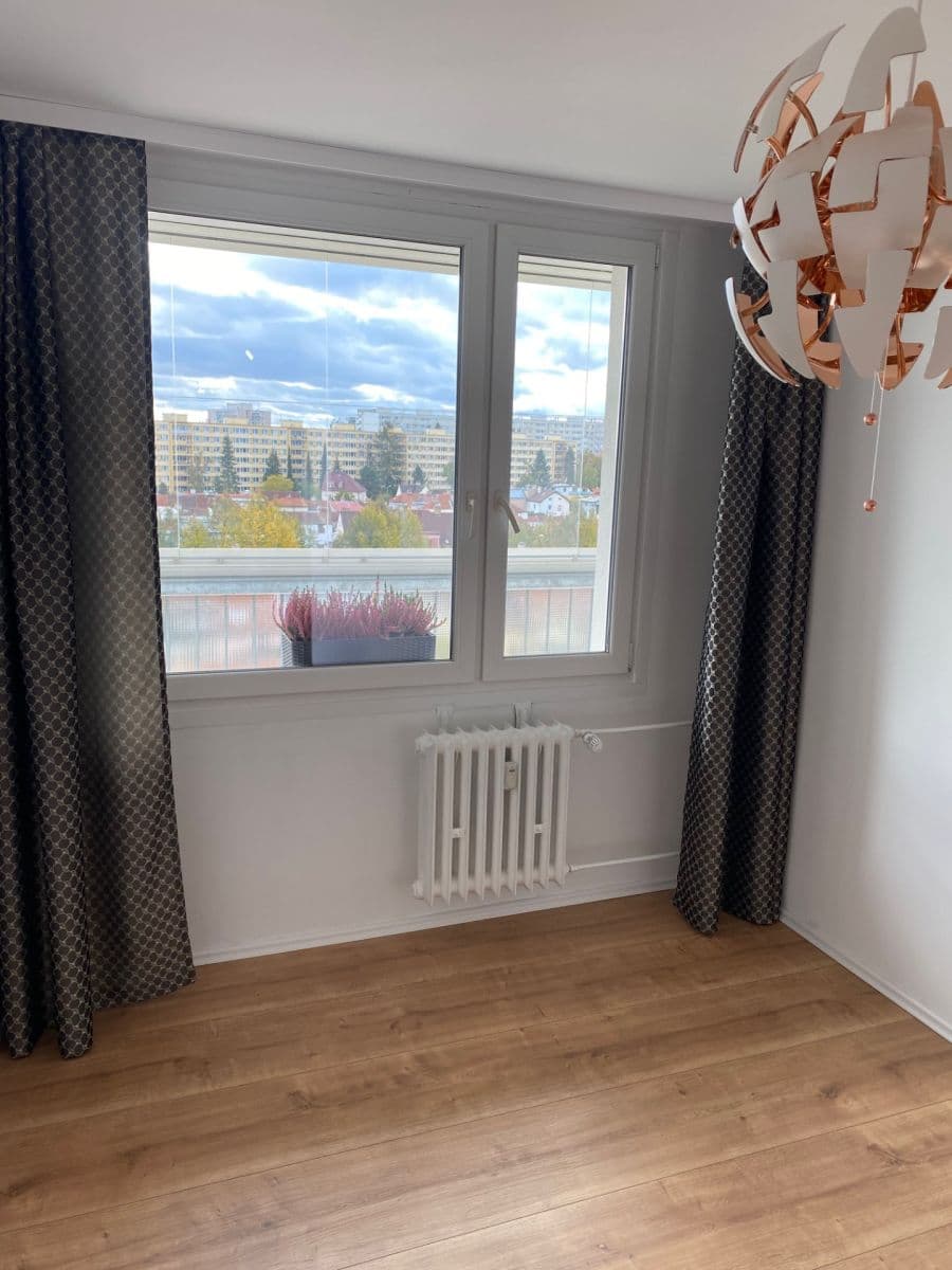 Prenájom bytu 2-izbový 39 m², Lovosická, Praha, Praha Prenájom bytu 2-izbový 39 m², Lovosická, Praha, Praha