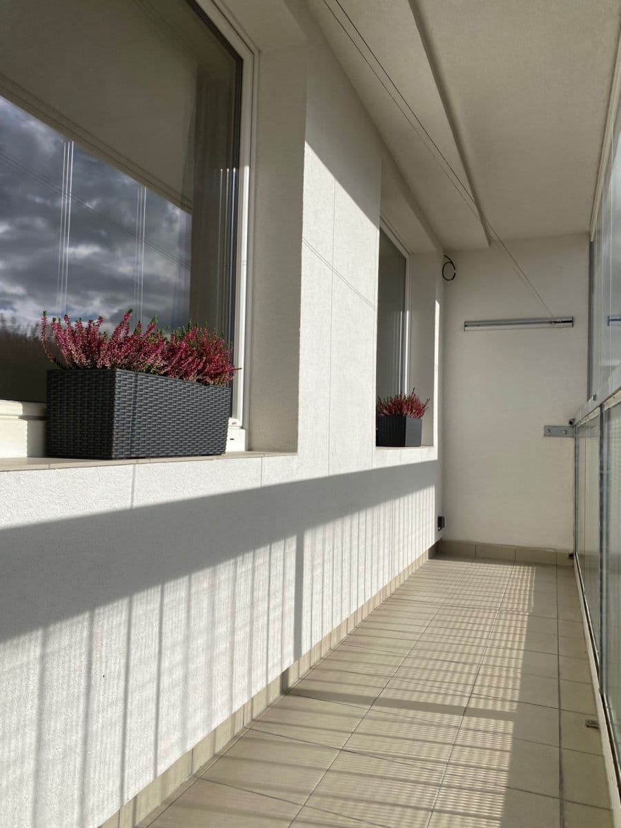 Prenájom bytu 2-izbový 39 m², Lovosická, Praha, Praha Prenájom bytu 2-izbový 39 m², Lovosická, Praha, Praha