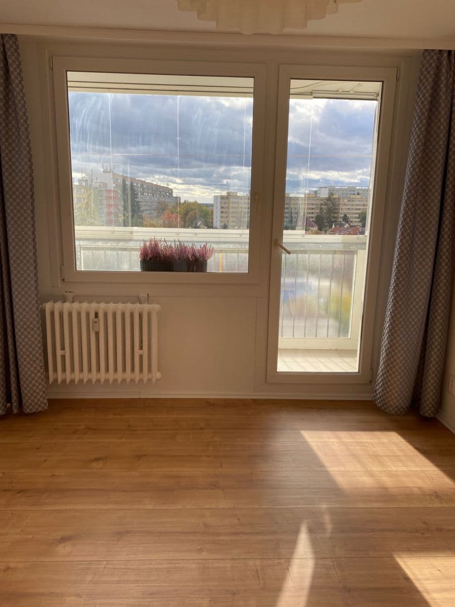 Prenájom bytu 2-izbový 39 m², Lovosická, Praha, Praha Prenájom bytu 2-izbový 39 m², Lovosická, Praha, Praha