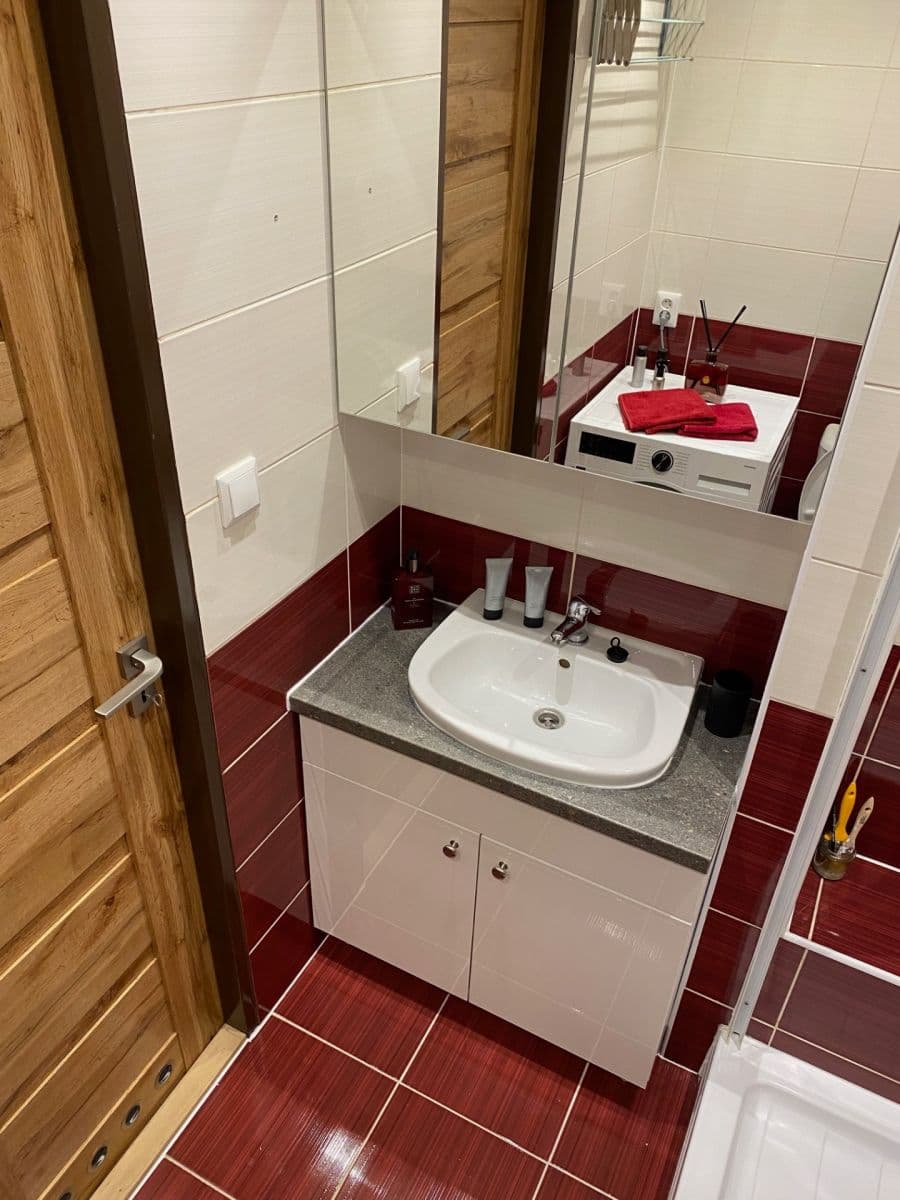 Prenájom bytu 2-izbový 39 m², Lovosická, Praha, Praha Prenájom bytu 2-izbový 39 m², Lovosická, Praha, Praha