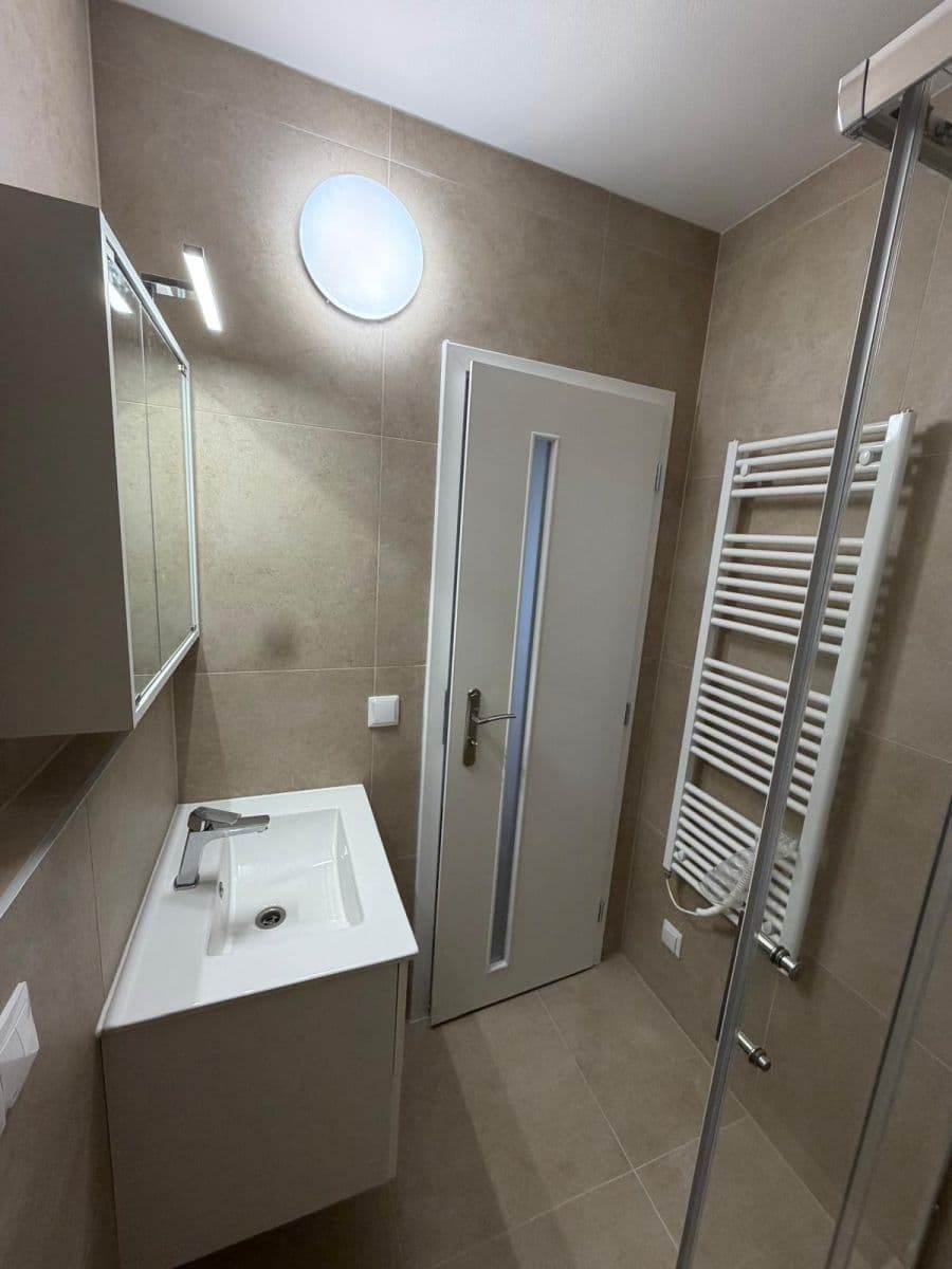 Predaj bytu 3-izbový 71 m², Breitcetlova, Praha, Praha Predaj bytu 3-izbový 71 m², Breitcetlova, Praha, Praha