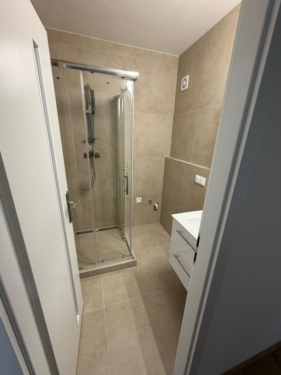 Predaj bytu 3-izbový 71 m², Breitcetlova, Praha, Praha Predaj bytu 3-izbový 71 m², Breitcetlova, Praha, Praha