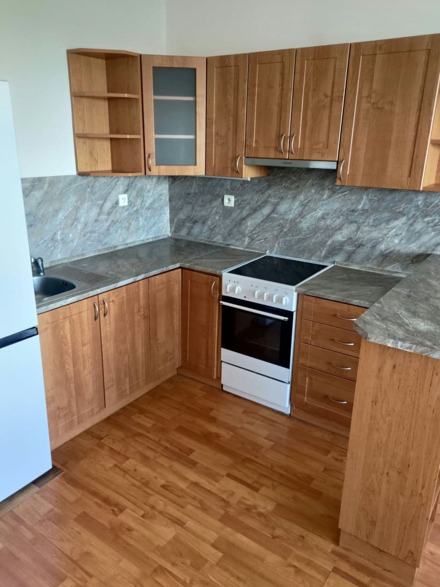 Prenájom bytu 3-izbový 74 m², Jihlavská, Praha, Praha Prenájom bytu 3-izbový 74 m², Jihlavská, Praha, Praha