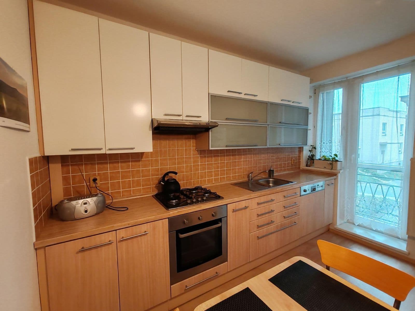 Prenájom bytu 4-izbový 120 m², Komenského, Ostrava, Moravskoslezský kraj Prenájom bytu 4-izbový 120 m², Komenského, Ostrava, Moravskoslezský kraj
