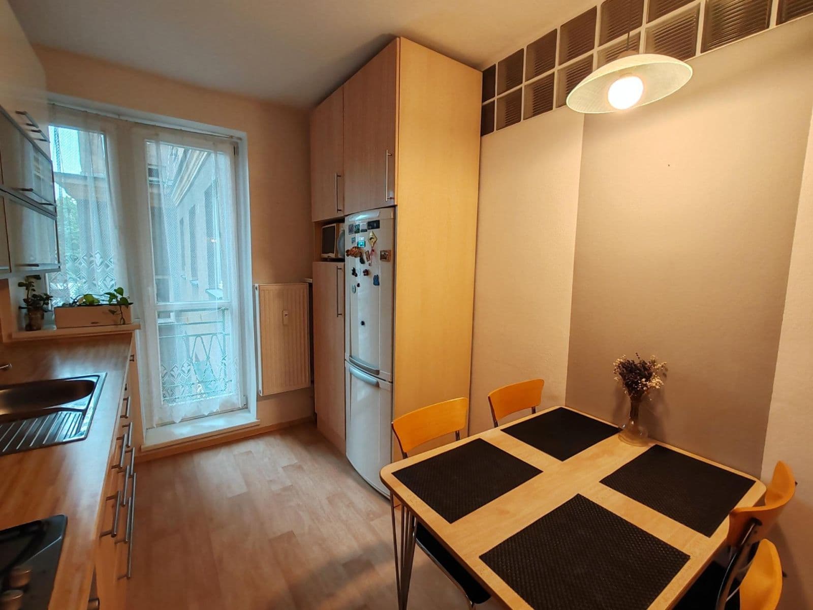 Prenájom bytu 4-izbový 120 m², Komenského, Ostrava, Moravskoslezský kraj Prenájom bytu 4-izbový 120 m², Komenského, Ostrava, Moravskoslezský kraj
