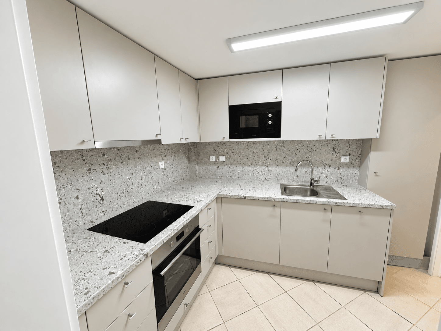 Prenájom bytu 2-izbový 75 m², Za Papírnou, Praha, Praha Prenájom bytu 2-izbový 75 m², Za Papírnou, Praha, Praha