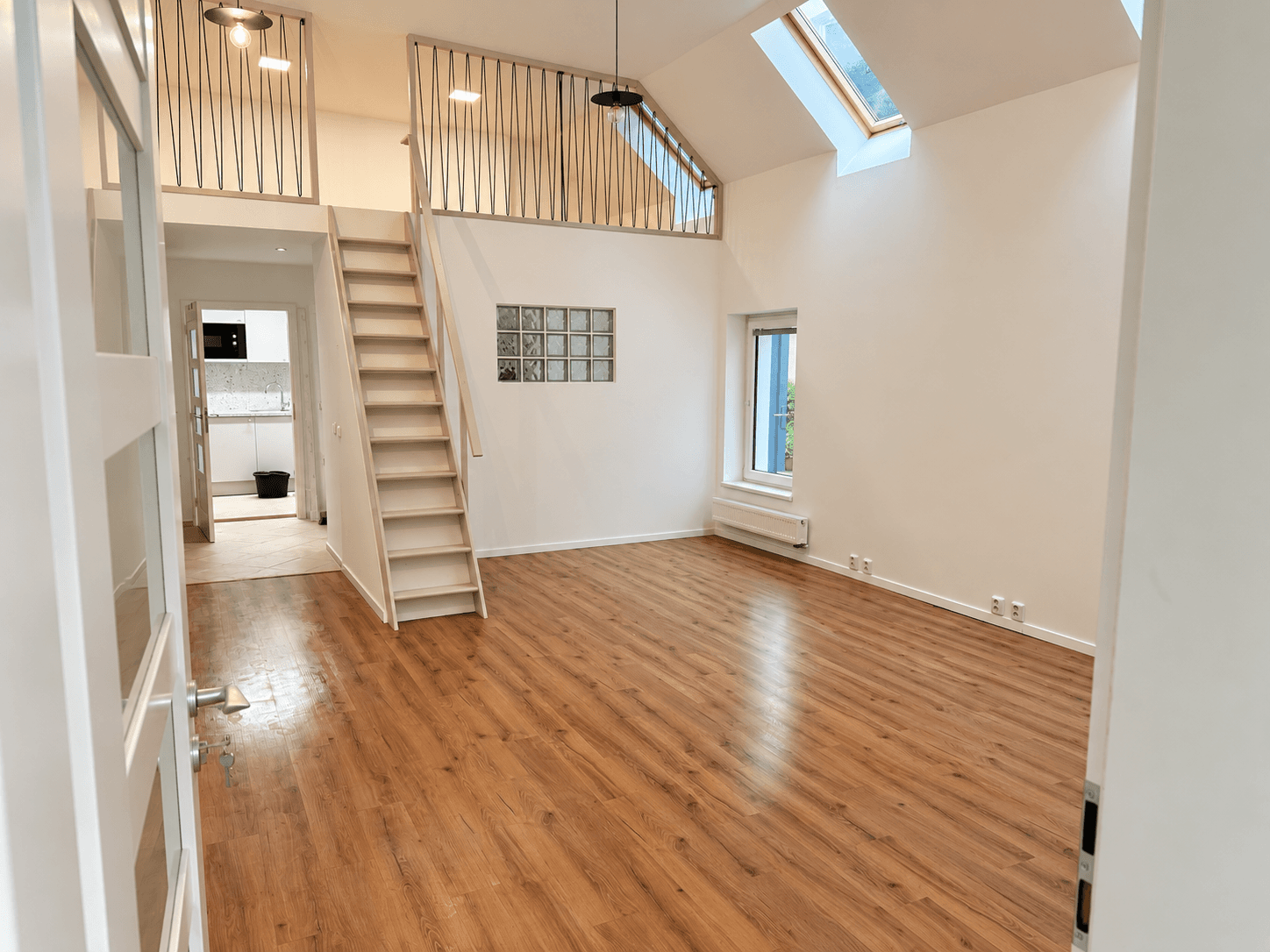 Prenájom bytu 2-izbový 75 m², Za Papírnou, Praha, Praha Prenájom bytu 2-izbový 75 m², Za Papírnou, Praha, Praha