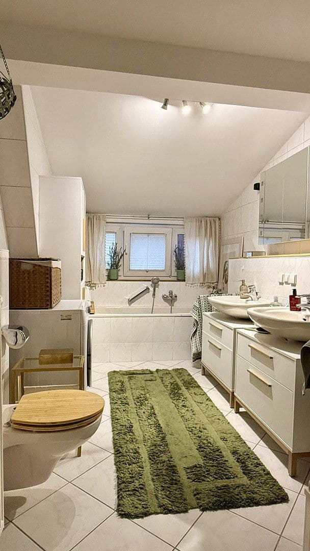 Prenájom bytu 2-izbový 72 m², Fangschleusenstr. 24, Woltersdorf, Brandenbursko Prenájom bytu 2-izbový 72 m², Fangschleusenstr. 24, Woltersdorf, Brandenbursko