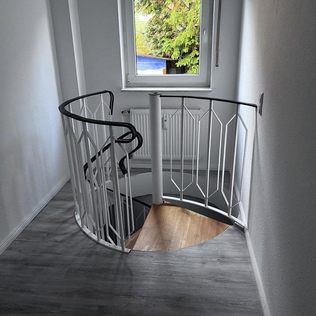 Predaj bytu 4-izbový 110 m², Berlin, Berlín Predaj bytu 4-izbový 110 m², Berlin, Berlín