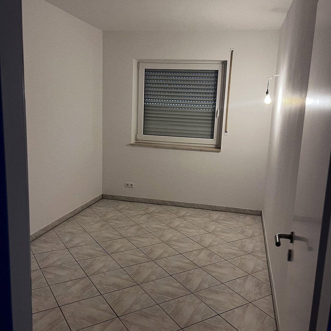 Predaj bytu 4-izbový 110 m², Berlin, Berlín Predaj bytu 4-izbový 110 m², Berlin, Berlín