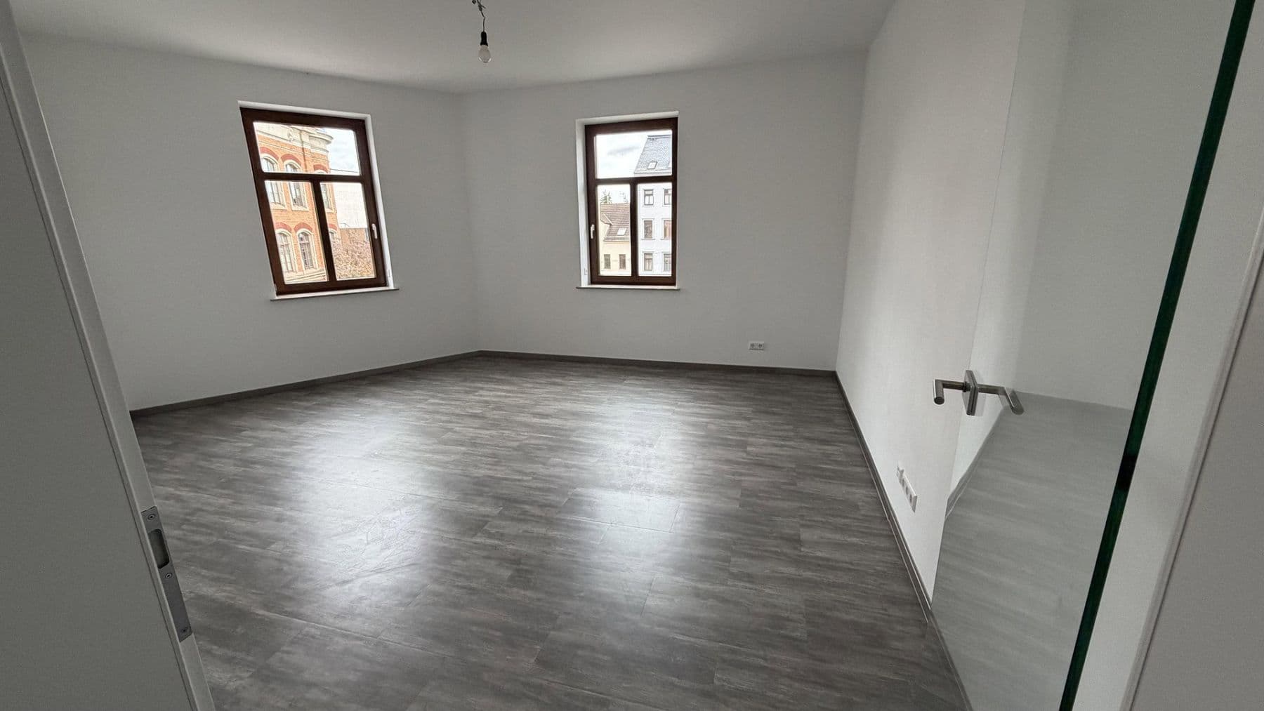 Prenájom bytu 2-izbový 64 m², Werdauerstr.1, Zwickau, Sasko Prenájom bytu 2-izbový 64 m², Werdauerstr.1, Zwickau, Sasko