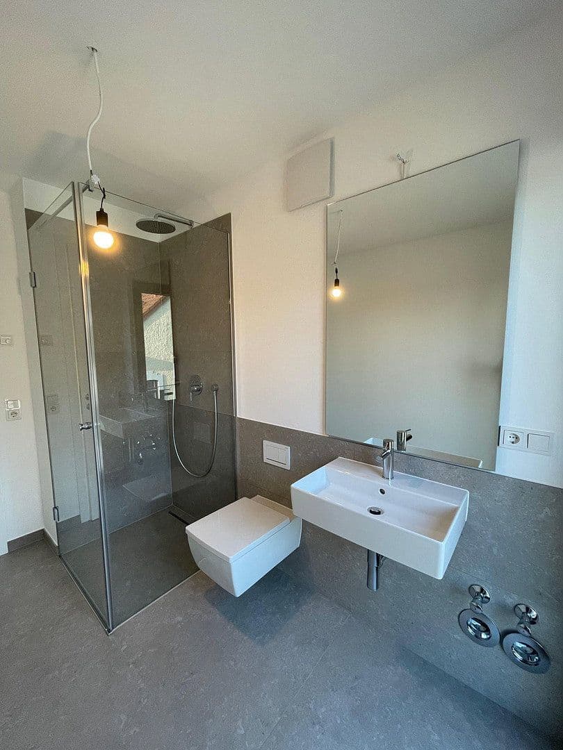 Prenájom bytu 2-izbový 83 m², Frankstrasse 11, Köln Rodenkirchen, Severné Porýnie - Westfálsko Prenájom bytu 2-izbový 83 m², Frankstrasse 11, Köln Rodenkirchen, Severné Porýnie - Westfálsko