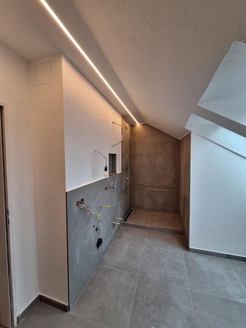 Prenájom bytu 3-izbový 90 m², Kirchweg 21, Garbsen, Dolné Sasko Prenájom bytu 3-izbový 90 m², Kirchweg 21, Garbsen, Dolné Sasko
