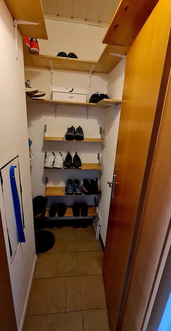 Predaj bytu 3-izbový 79 m², Zeiskam, Porýnie-Falcko Predaj bytu 3-izbový 79 m², Zeiskam, Porýnie-Falcko