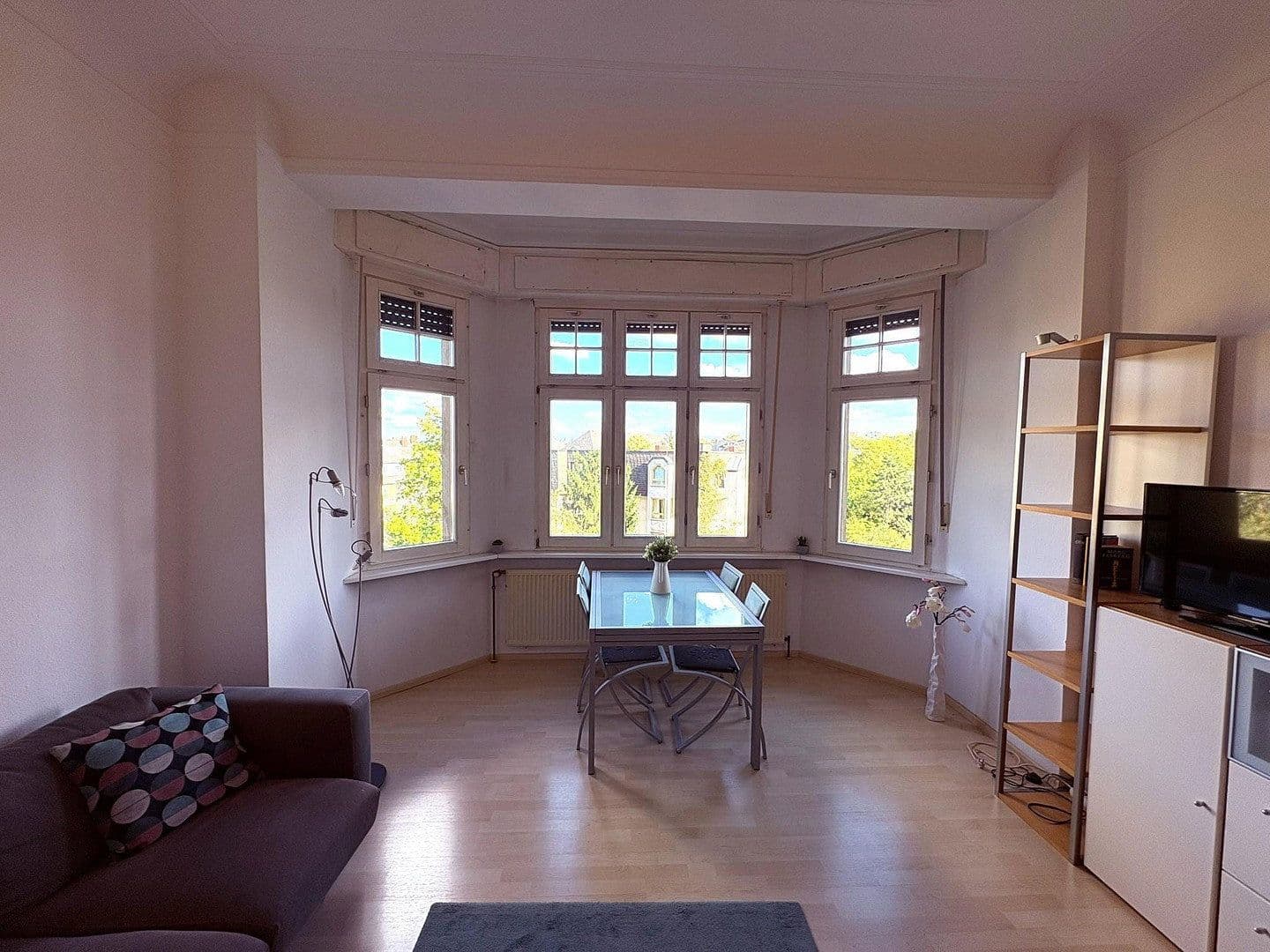 Prenájom bytu 1-izbový 31 m², Schiersteiner Straße 33, Wiesbaden, Hesensko Prenájom bytu 1-izbový 31 m², Schiersteiner Straße 33, Wiesbaden, Hesensko