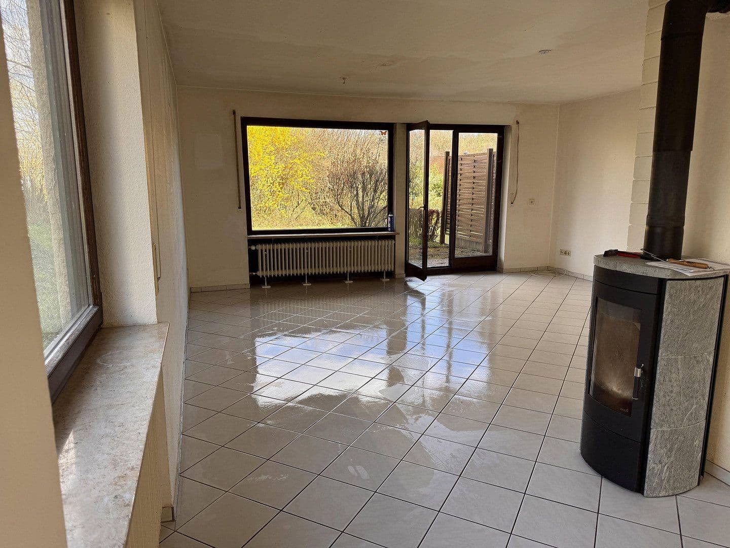 Predaj domu 150 m², pozemok 356 m², Riemenschneiderstr. 34, Estenfeld, Bavorsko Predaj domu 150 m², pozemok 356 m², Riemenschneiderstr. 34, Estenfeld, Bavorsko