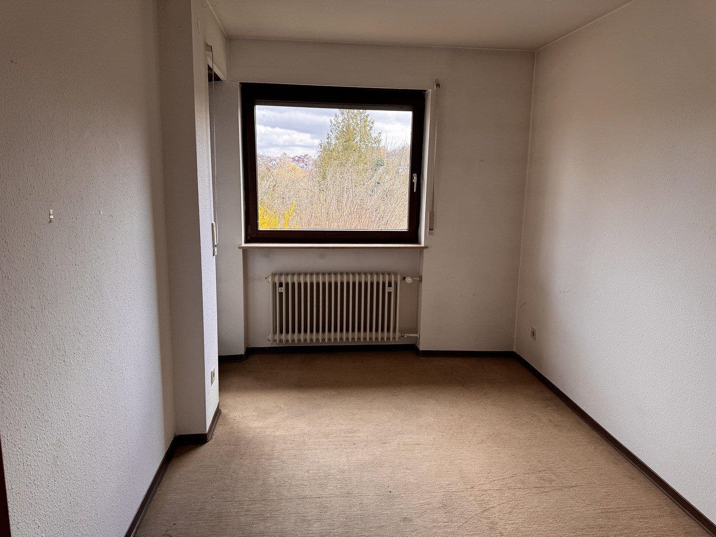 Predaj domu 150 m², pozemok 356 m², Riemenschneiderstr. 34, Estenfeld, Bavorsko Predaj domu 150 m², pozemok 356 m², Riemenschneiderstr. 34, Estenfeld, Bavorsko