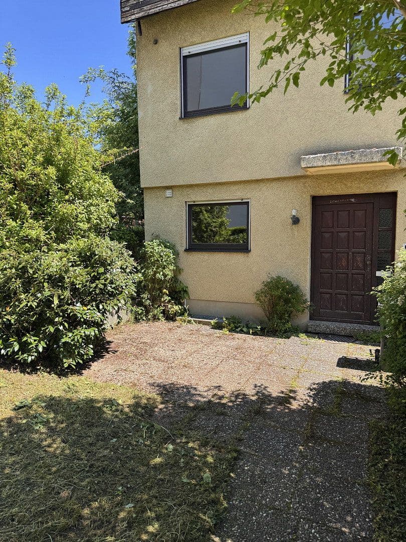 Predaj domu 150 m², pozemok 356 m², Riemenschneiderstr. 34, Estenfeld, Bavorsko Predaj domu 150 m², pozemok 356 m², Riemenschneiderstr. 34, Estenfeld, Bavorsko