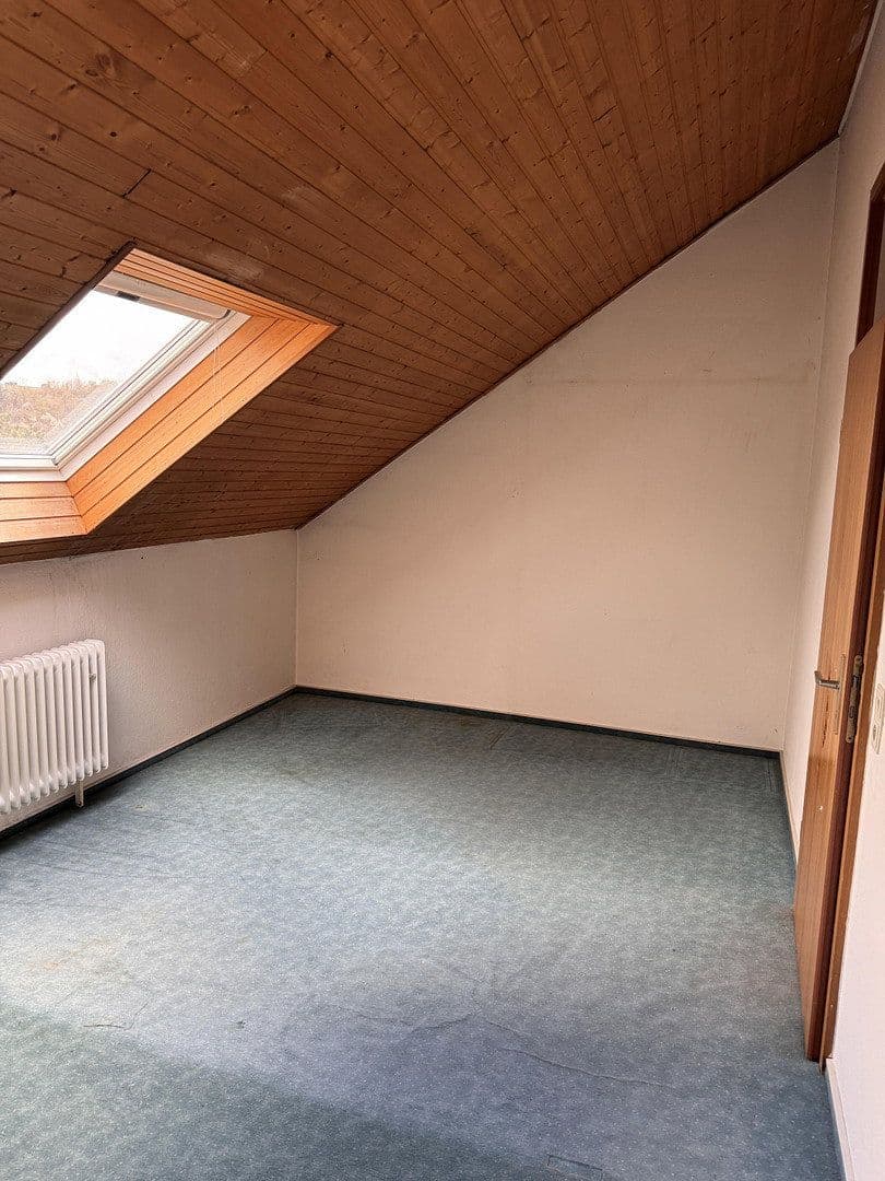 Predaj domu 150 m², pozemok 356 m², Riemenschneiderstr. 34, Estenfeld, Bavorsko Predaj domu 150 m², pozemok 356 m², Riemenschneiderstr. 34, Estenfeld, Bavorsko