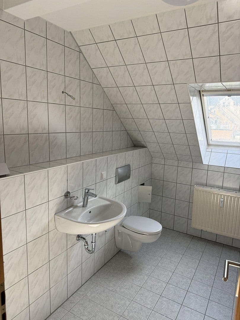 Prenájom bytu 2-izbový 56 m², Gottfried-Keller-Straße 1, Zwickau, Sasko Prenájom bytu 2-izbový 56 m², Gottfried-Keller-Straße 1, Zwickau, Sasko