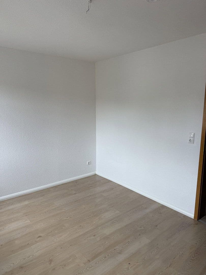 Prenájom bytu 2-izbový 56 m², Gottfried-Keller-Straße 1, Zwickau, Sasko Prenájom bytu 2-izbový 56 m², Gottfried-Keller-Straße 1, Zwickau, Sasko