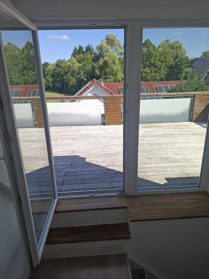 Prenájom bytu 5-izbový 140 m², Bielefeld, Severné Porýnie - Westfálsko Prenájom bytu 5-izbový 140 m², Bielefeld, Severné Porýnie - Westfálsko