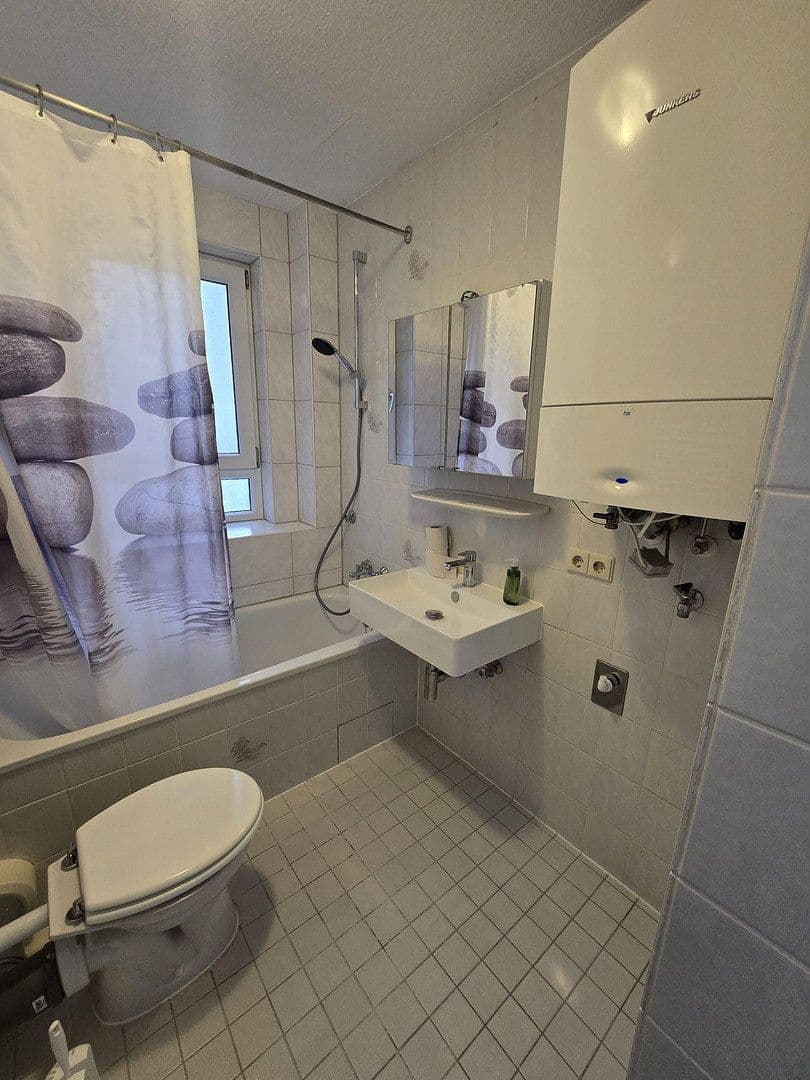 Prenájom bytu 2-izbový 58 m², Friedenstr. 27, Karlsruhe, Bádensko-Wurttembersko Prenájom bytu 2-izbový 58 m², Friedenstr. 27, Karlsruhe, Bádensko-Wurttembersko